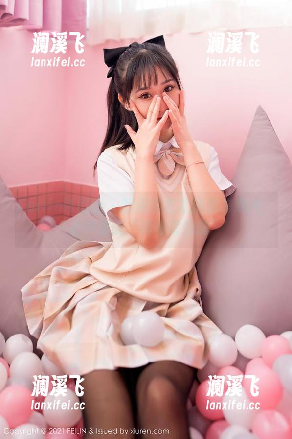 Feilin嗲囡囡-顾北北 Feilin嗲囡囡 - 翻阅顾北北的皮衣照片:心中感叹“如何做到的”