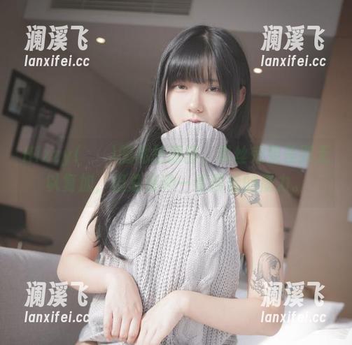 Hizzy(히지)的私拍原图，黑丝效果差到无以复加，但总有种一看再看的魔力。
