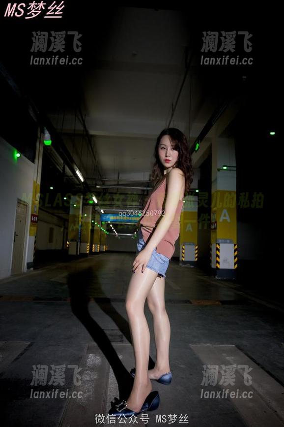 MSLASS梦丝女神-张灵儿 MSLASS梦丝女神 - 看完张灵儿的私拍,这套泳衣我也想要一件!