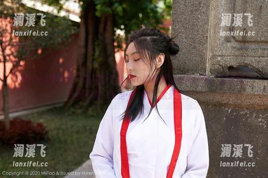 MiiTao蜜桃社-陆萱萱Cecilia MiiTao蜜桃社 - 陆萱萱Cecilia的私拍比基尼套图,这身材,不得不说,真是……啊,太惹火了!
