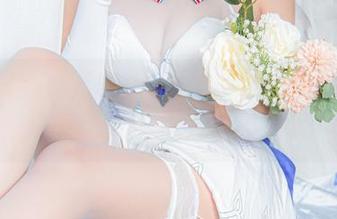 图册里满满是Momoko葵葵白衬衫COS，还有千万种撩人的不经意！