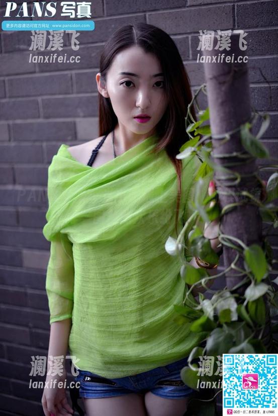 PANS写真-小曦 PANS写真 - 当小曦遇上美图:新模试镜图集的欢乐纷飞