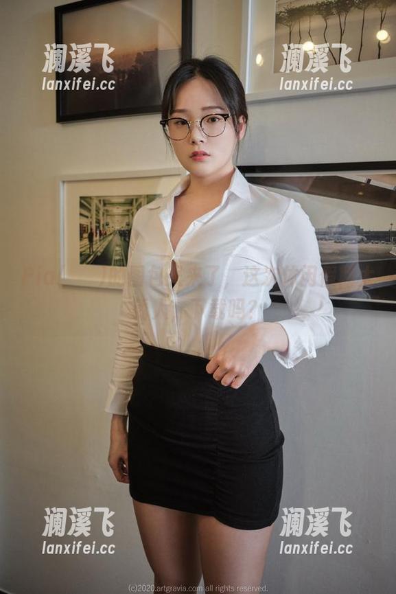 Pia(피아)的图包又来了，这次休闲假期太诱人，下载吗？