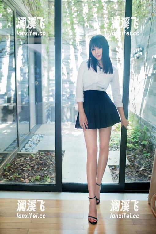 TuiGirl-王李丹尼 TuiGirl - 王李丹尼的套图:他到底在什么剧情里穿梭?