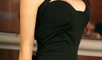 UGirls尤果网 – 资源收集大作战，学姐尹菲的图包成了新宠！
