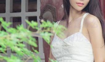 UGirls尤果网 – 你以为这是办公桌?金禹熙高清作品集的逆袭