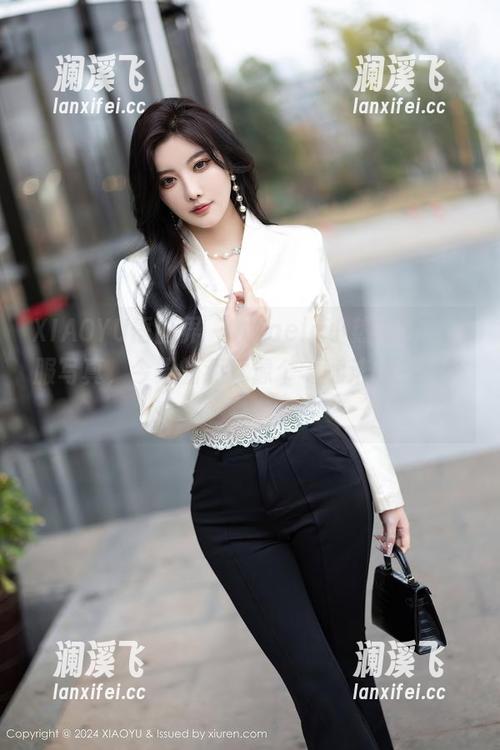 XIAOYU语画界-Angela小热巴 XIAOYU语画界 - Angela小热巴的体操服写真,今天的我就像个“翻滚的豆腐”!
