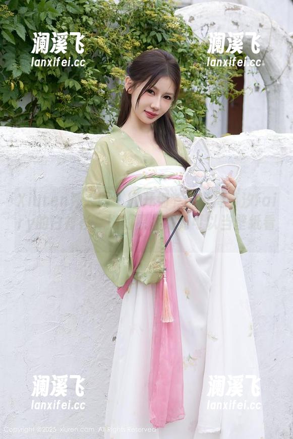 Xiuren秀人网-周慕汐fairy Xiuren秀人网 - 撇开细节说说周慕汐fairy的白衬衫,她的原图绝对可以当壁纸看。