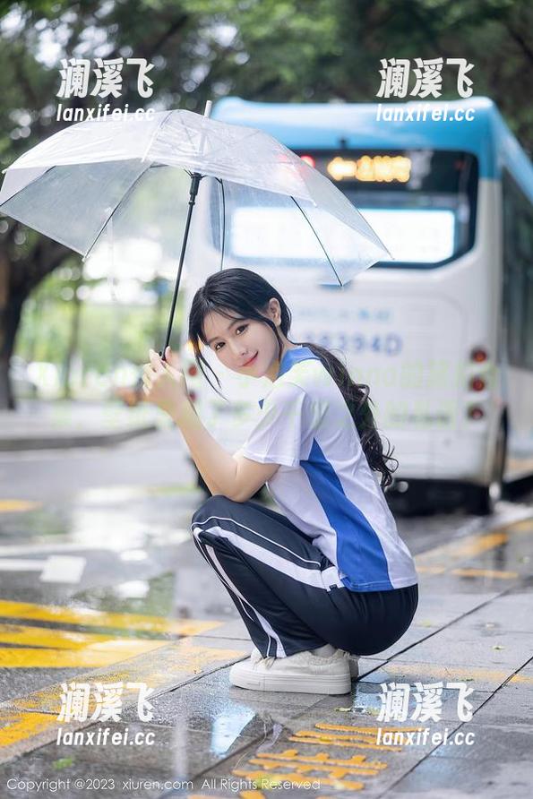 Xiuren秀人网-小泡芙winna Xiuren秀人网 - 小泡芙winna的旅拍合集,壁纸里藏了多少千里之外的私语?