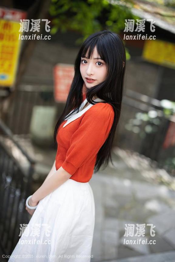 Xiuren秀人网-小逗逗 Xiuren秀人网 - 小逗逗的连衣裙图集,把日常变成诗意的时刻,嗯