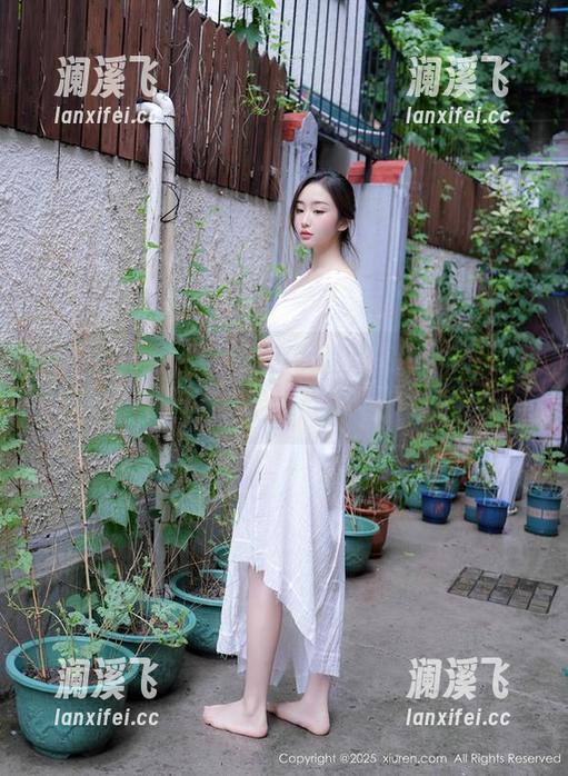 Xiuren秀人网-王俪丁 Xiuren秀人网 - 王俪丁的JK资源,只需轻轻点击,免费欣赏不费力