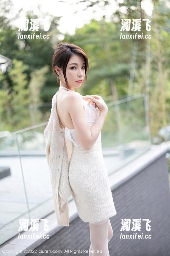 Xiuren秀人网-趁热拿铁latte Xiuren秀人网 - 趁热拿铁latte的毛衣图片更新:从未见过的颜色组合,你能猜到吗?