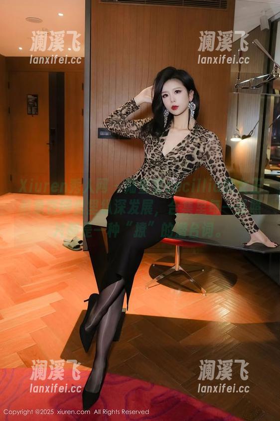 Xiuren秀人网-陆萱萱cecillia Xiuren秀人网 - 陆萱萱cecillia的女王形象在网盘里纵深发展,合集里每一张照片都是一种“撩”的潜台词。