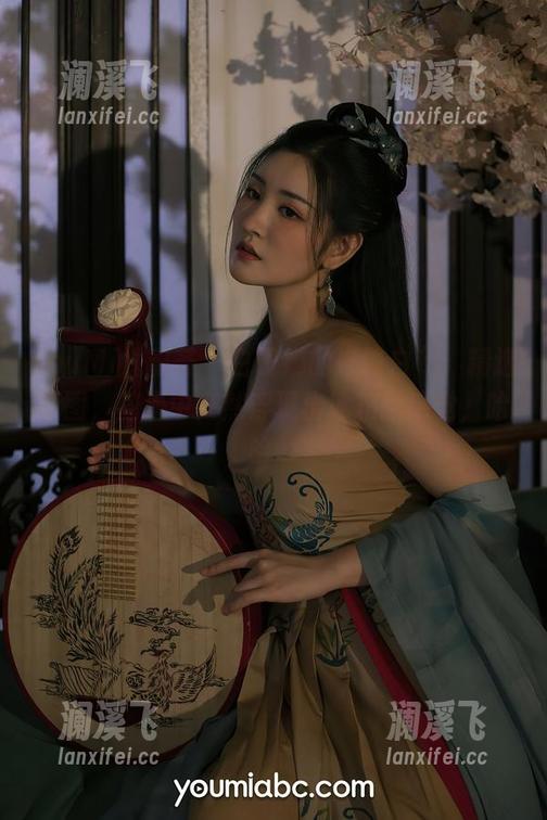 YouMi尤蜜荟 - 白子嫣的“纯白”：精选原图，脑海中突然浮现出冰箱的感觉，哈哈。