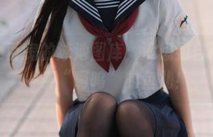 在五更百鬼的泳池图库，没想到自己成了一条“啊呜”的鱼儿！