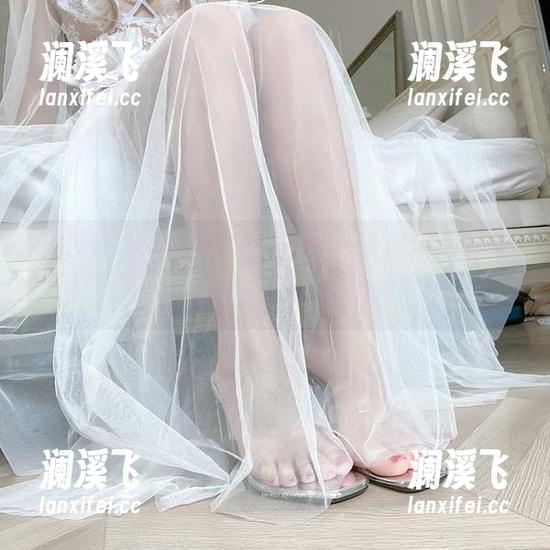 你烨烨 你烨烨与碧蓝航线,分享一段奶牛的日常,哈哈,真好玩!