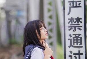 兔玩映画：图片里的旗袍，够让我停留的理由有几个呢？