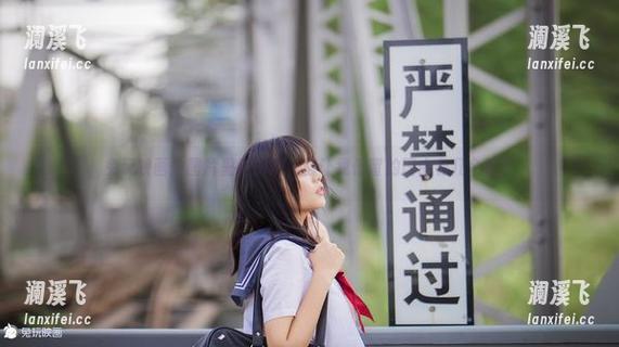 兔玩映画 兔玩映画:图片里的旗袍,够让我停留的理由有几个呢?