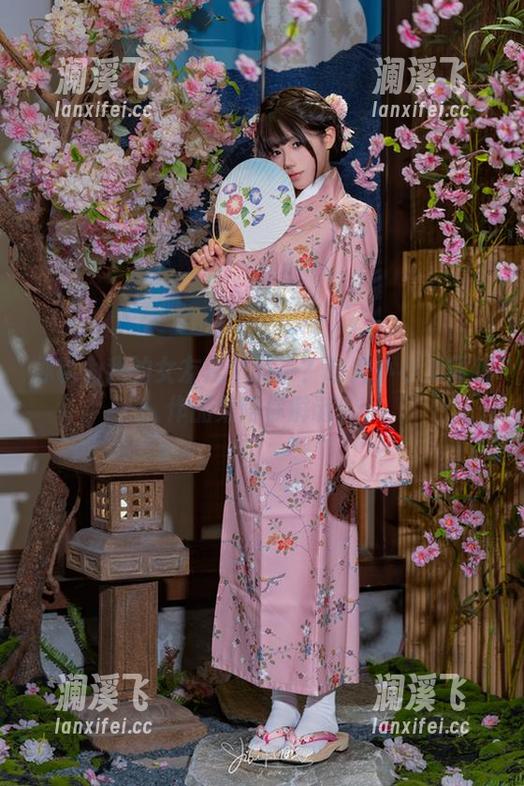 咬人小小兔 你以为我的女友是个兔子?咬人小小兔最新作品集陪你解谜!