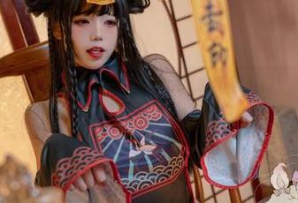 自拍在沙滩上，咬人小小兔的比基尼风格不服不行！资源集锦来喽。