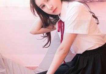 嗲囡囡 – 图集里那点透明的气息，施忆佳KITTY似乎在轻声说，你要不要来猜猜。