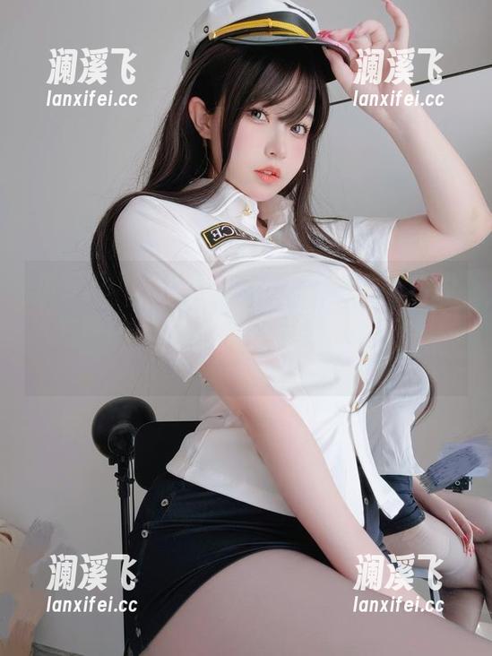 女主K 厉害了我的女主K,最新写真集中变得如此大胆,偶像的路上,她的每一步都是挑战啊。
