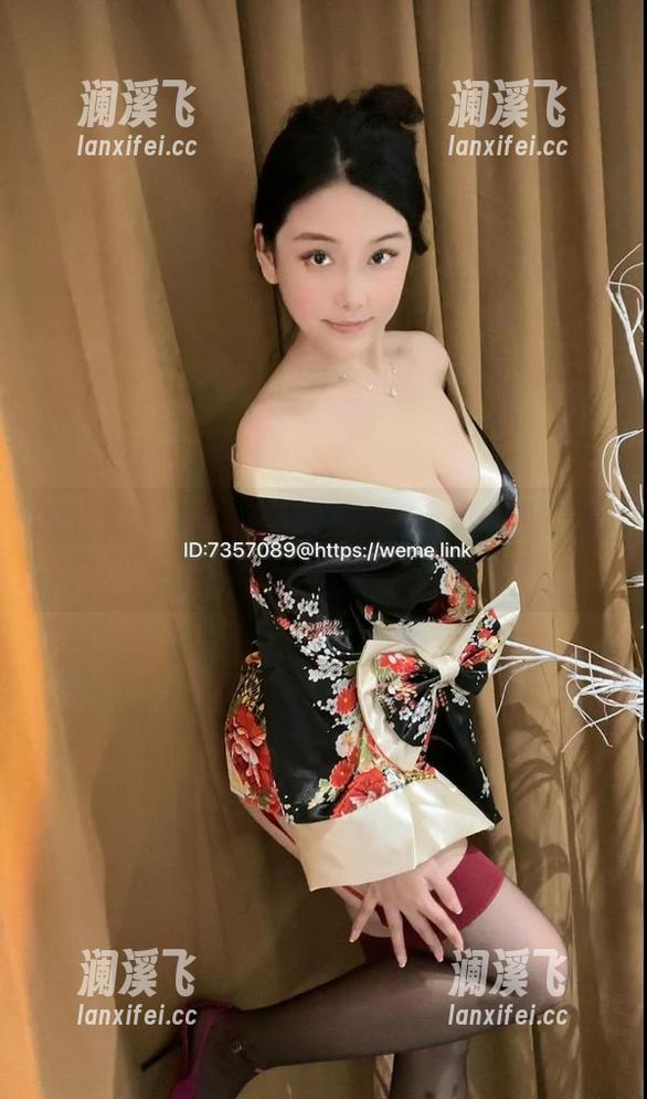奶雯 微密圈 - 看了奶雯的写真,我开始相信天使其实也会偷懒。