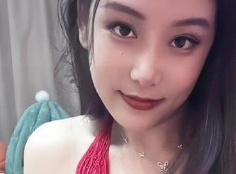 微密圈 – 一组神奇的美图，奶雯的长腿深得我心
