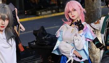 妖君白研的女神作品集：高清得就像随时能飞起来一样
