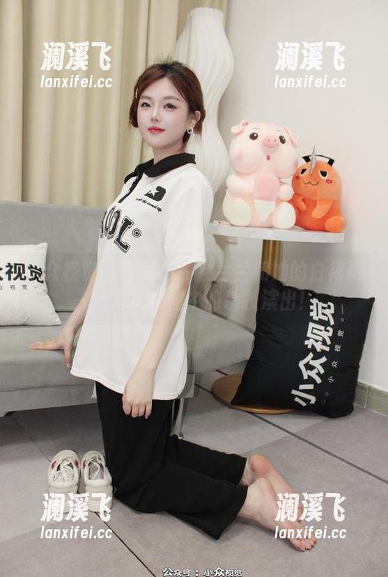 小众视觉-兰兰 小众视觉 - 让我们约会兰兰和她的白裙吧——写真原图中的杂技演出!