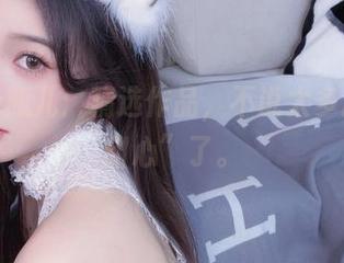 小小奶瓶儿：精选作品，不说太多就是“甜心”了。