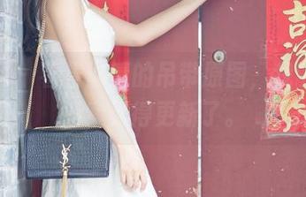 尤果网 – 看景思晴的吊带原图，我的壁纸档案又得更新了。