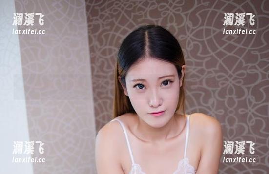 尤物馆-Kely香香 尤物馆 - 图库中的Kely香香,长腿舞动让人直呼不夸张!