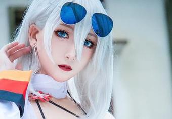 最新写真集“油亮”，念念_D这是要把光泽感进行到底吗？
