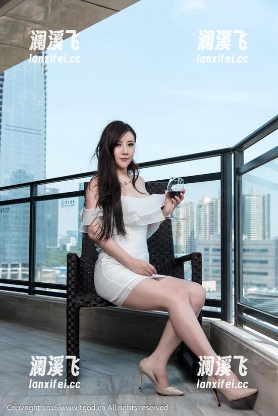 推女神-玉兔miki 推女神 - 当玉兔miki遇上内衣,你会发现高清动图上有种莫名的俏皮感!