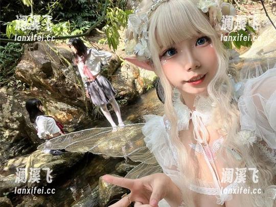 无颜小天使wy 精选美图:无颜小天使wy和她的牛仔裤——这搭配是突破天际?!