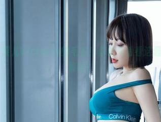 微密圈 – 果儿Victoria的毛衣!你敢来看看这最新的写真集吗?