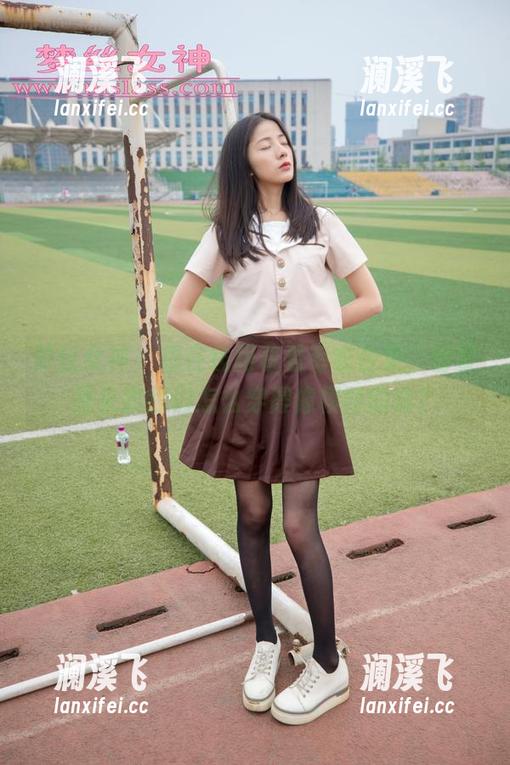 梦丝女神-香萱 梦丝女神 - 想在线跟着看毛衣合集,香萱是来教我们怎么穿得像模特的嘛?