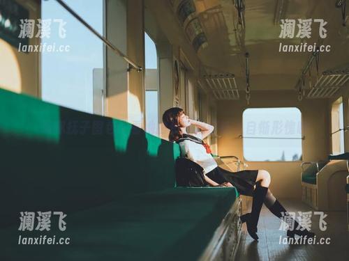 河豚抚子 河豚抚子图包:看她的长腿如何让人自惭形愧啦