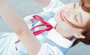波萝社 – 王语纯的校服合集，一种说不清的吸引力。