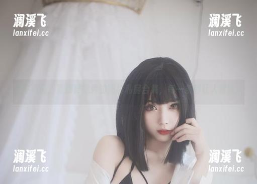 不得不说，清颜真德秀的短裤私房合集，每一条都让人留意。