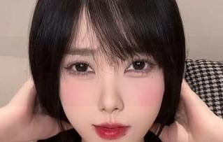 微密圈 – 高清精致，不是每个蕾丝套装都能这样撩人，琳铛铛真给力。