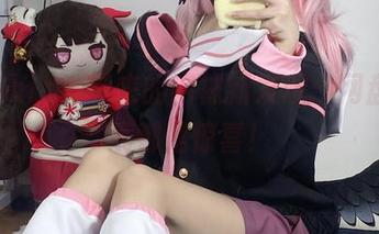 白栎Shirly带来的网袜新发现：网盘里满满都是惊喜！