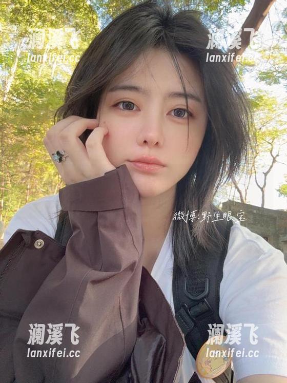 眼酱大魔王w 眼酱大魔王w的灰丝高清作品集,你敢来挑战吗?不怕你怕的是你自己!