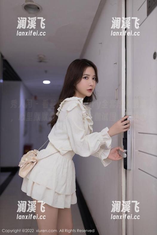 秀人网-周慕汐fairy 秀人网 - 看着周慕汐fairy全套瑜伽图集,心里默默盘算失败的瑜伽试图,不经意有些滑稽。