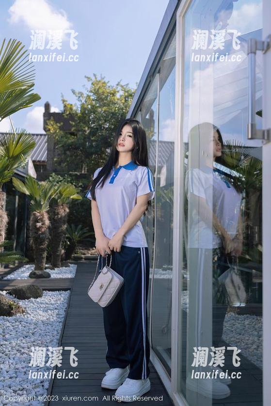 秀人网-唐心 秀人网 - 盯着唐心的修女套图,不可思议竟然免费?!