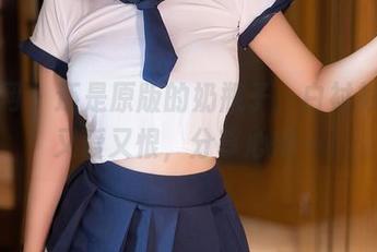 秀人网 – 还是原版的奶瓶子，白衬衫让我又爱又恨，分享心得～