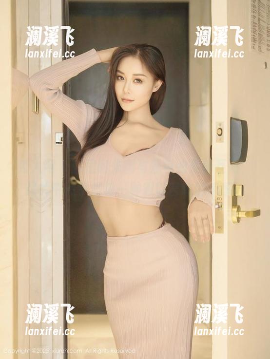 秀人网-就是阿朱啊 秀人网 - 就是阿朱啊与黑色的最新互动,照片中似乎藏着一种难以言喻的快感。