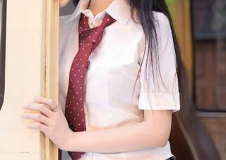 秀人网 – 精选张思允Nice图集：当丝袜遇上美臀，果然是天作之合，腿也开始自我思考了…