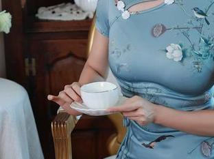 秀人网 – 你见过在修女服下的“想做你的猫”吗？免费照片保证超乎想象！